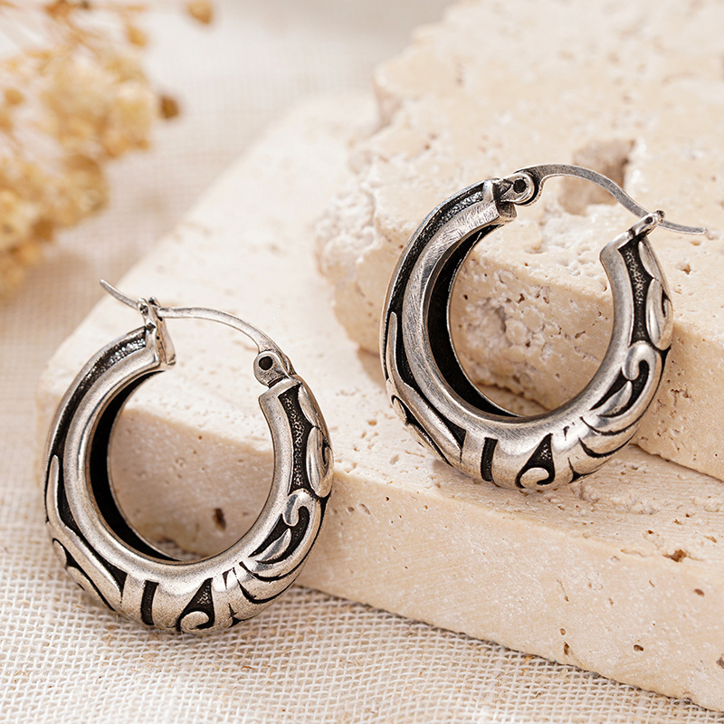 Women's Vintage Engraved Pattern Circle Hoop Earrings, Huggie Style